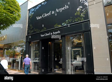 van cleef and arpels manhasset